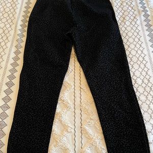 Ann Taylor petite small size zip animal print legging